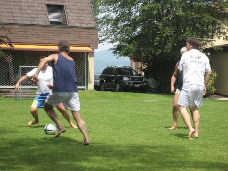 Fussball 037.jpg   33kb   26.03.2021 22:38:00